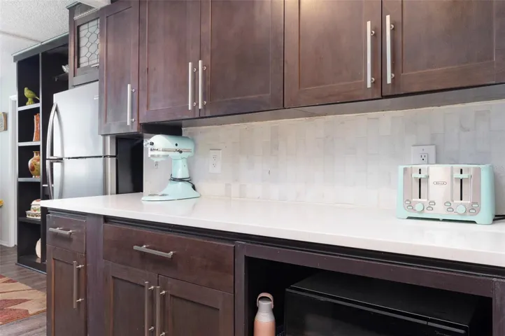 Quartz counter tops