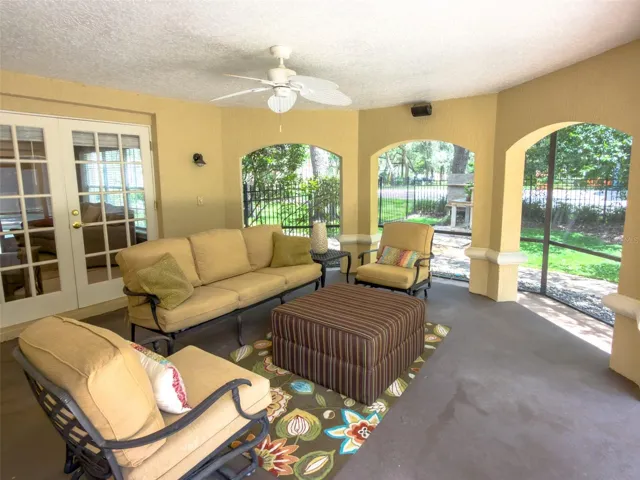 Screened in Lanai