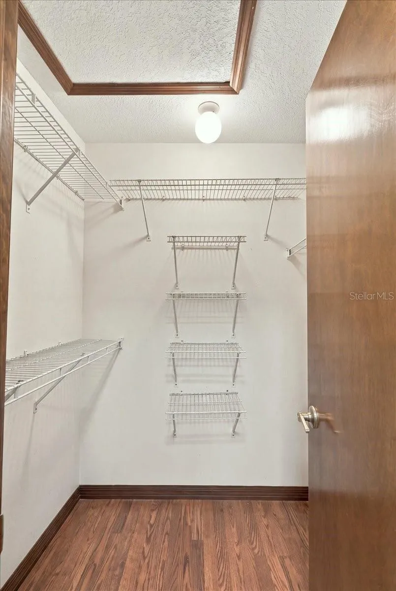 Walk in closet