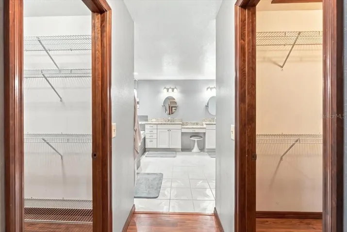 Walk in closet