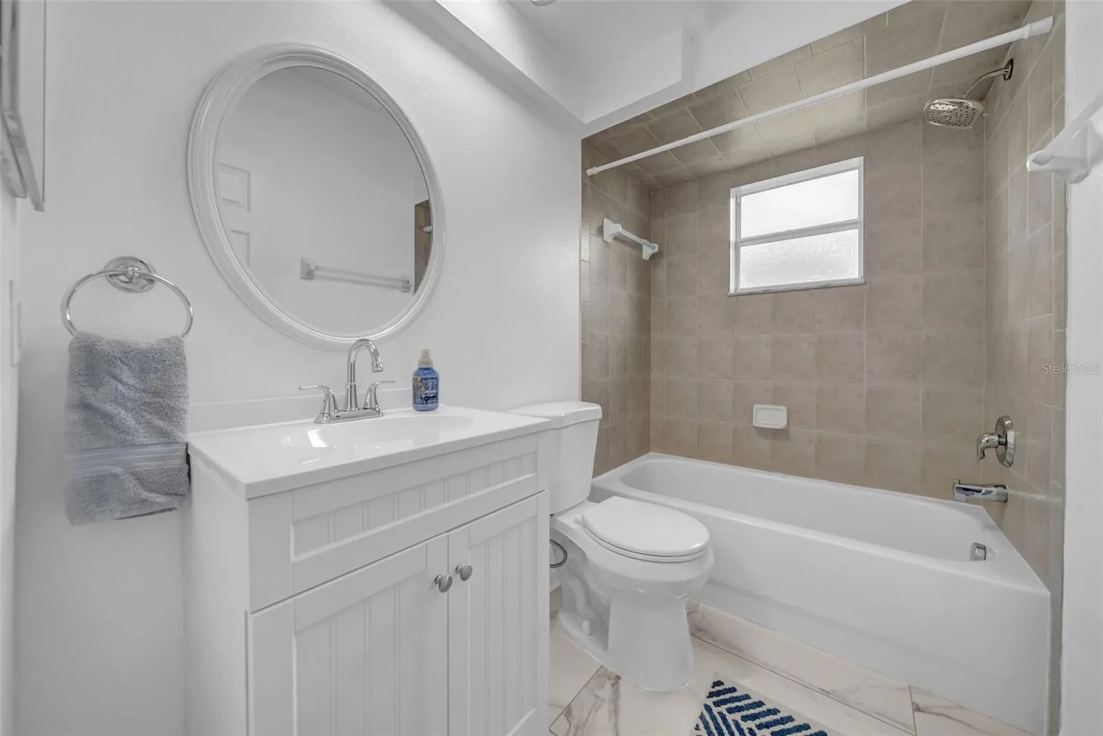2nd Bathroom