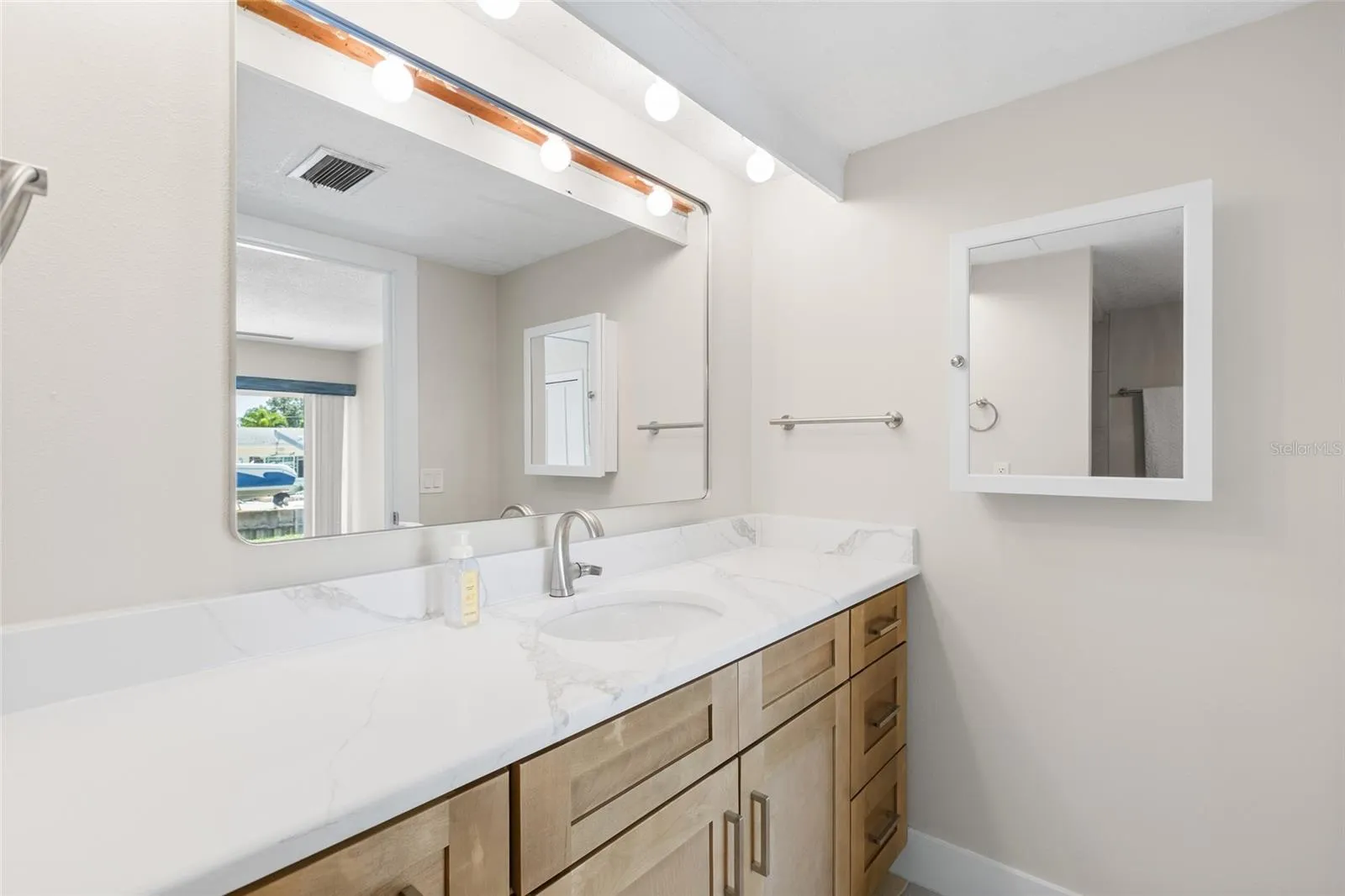 NEW Vanity