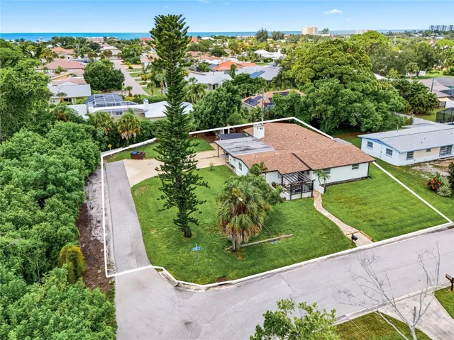 Aerial of 936 Dawn St