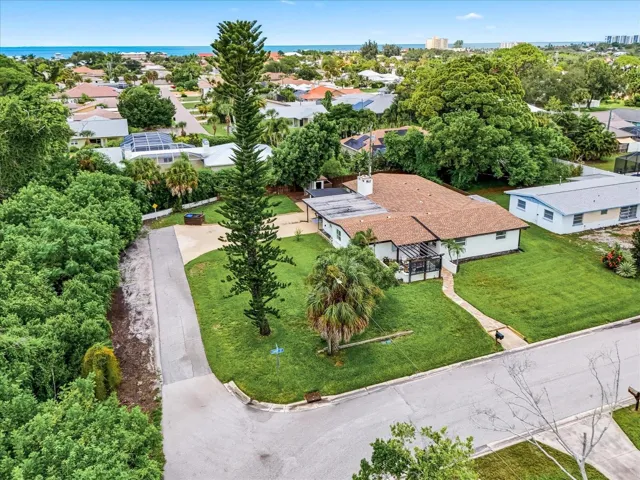 Aerial of 936 Dawn St