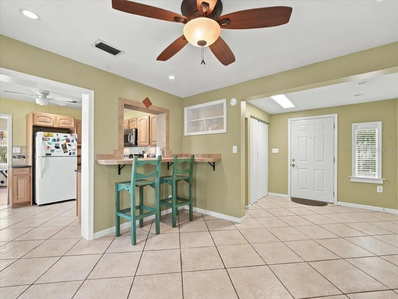 Entryway side door-family/flex room