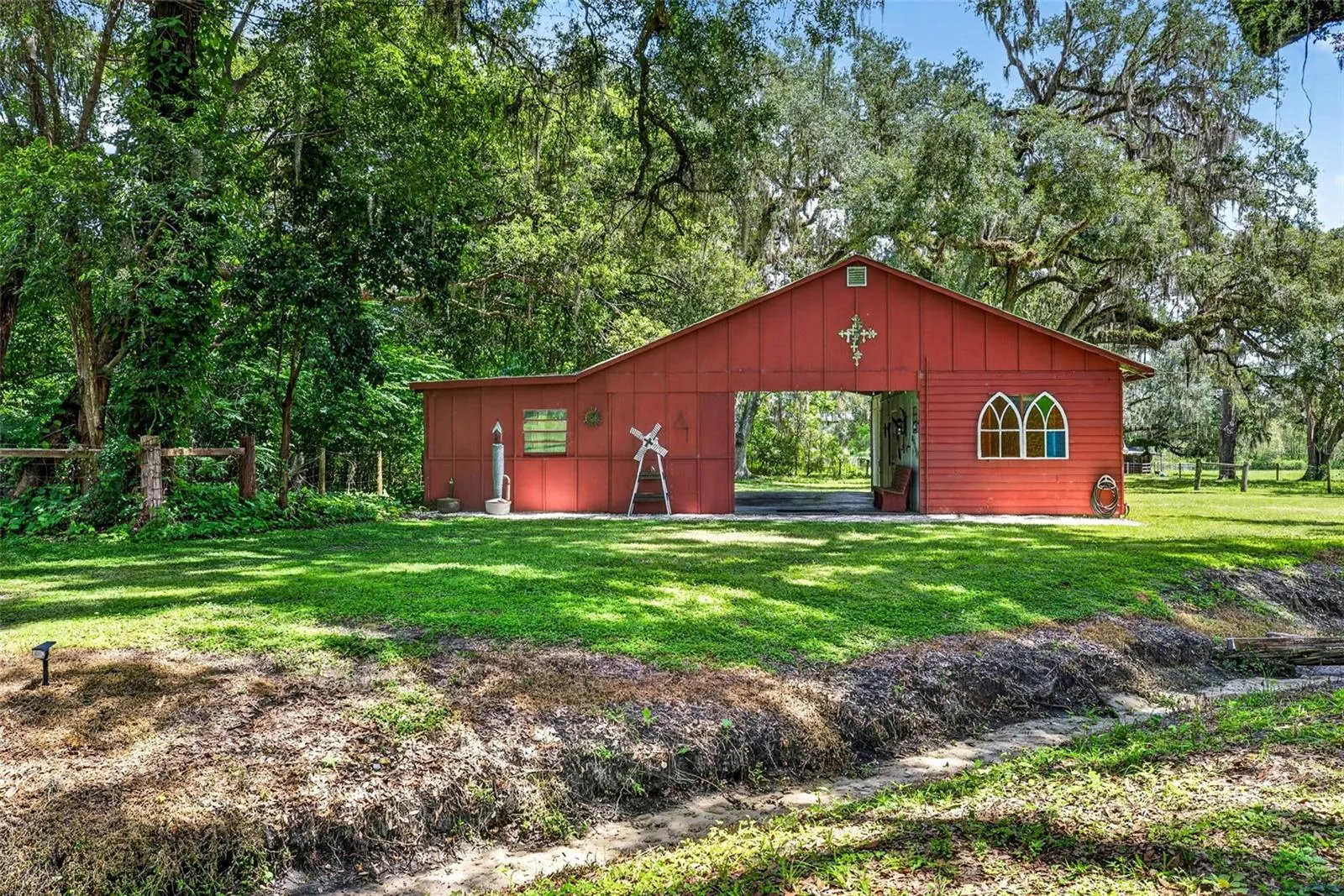 Barn