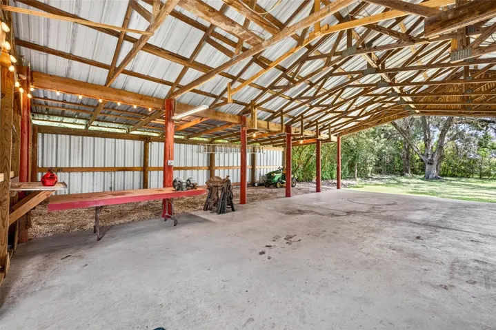 Barn