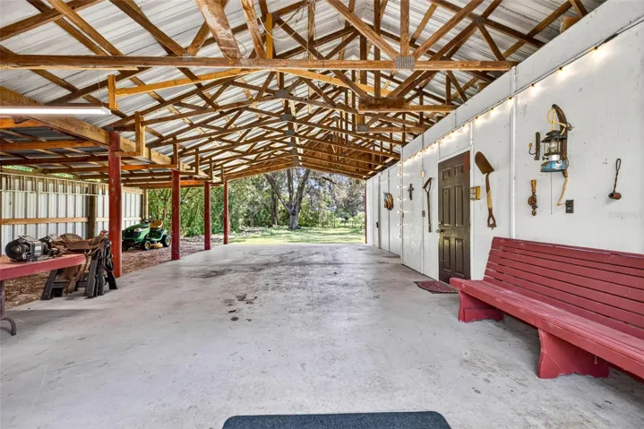 Barn