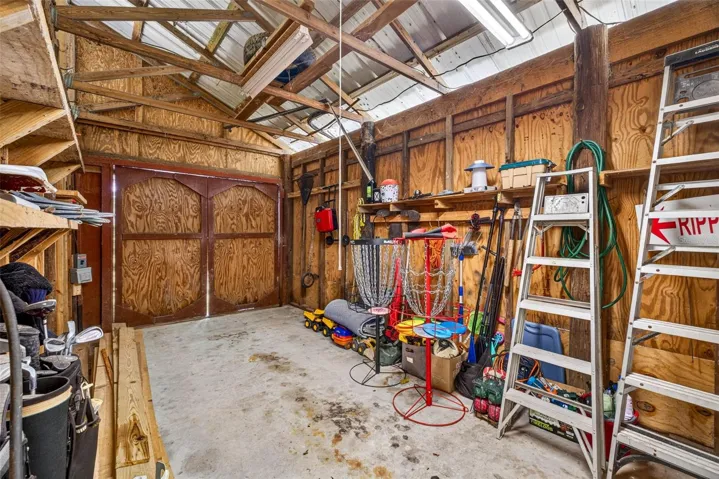 Barn