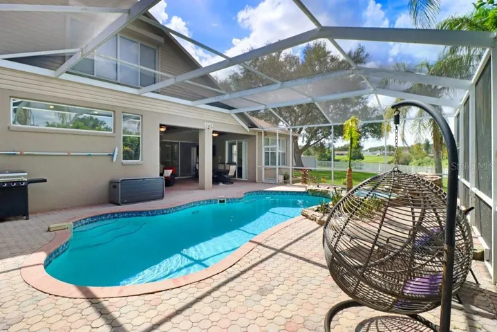 Pool & Spa