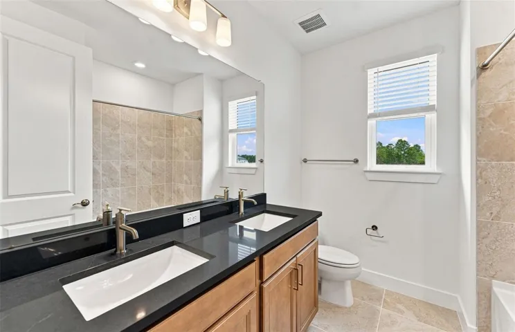 Bathroom 4 w/Dual Sinks