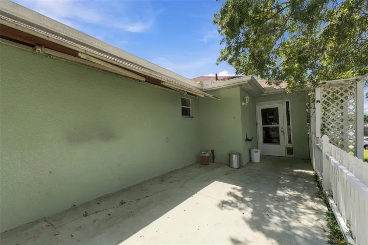 Side yard