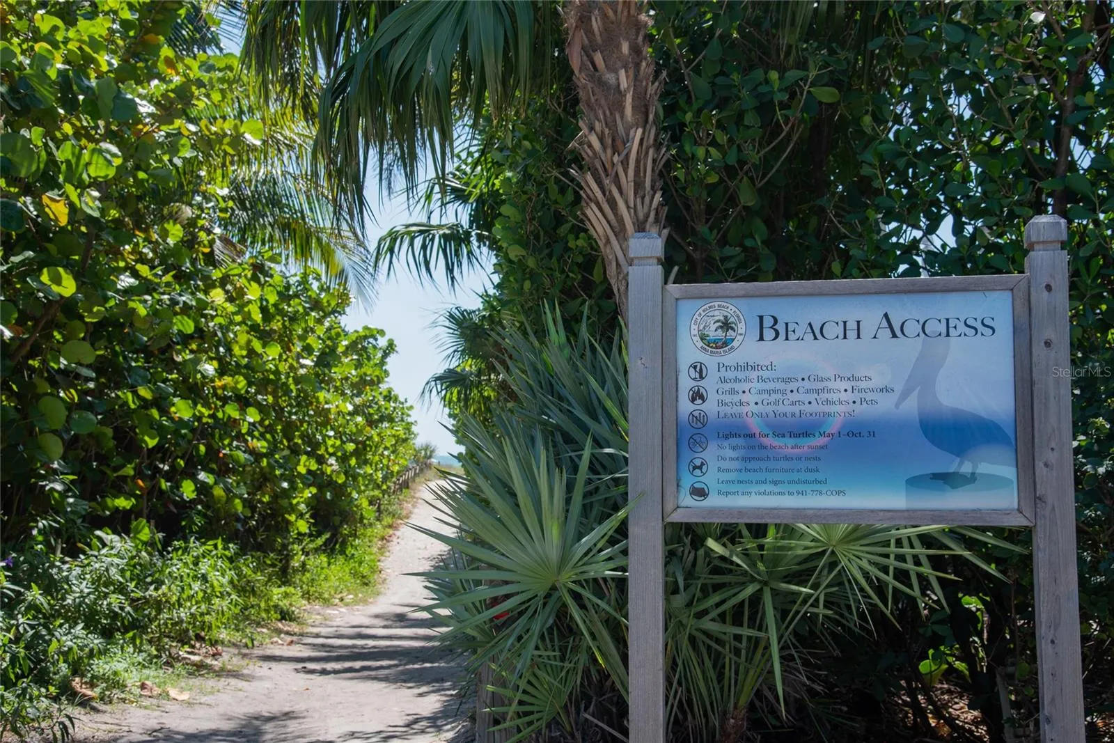 3 Min Walk To The Beach