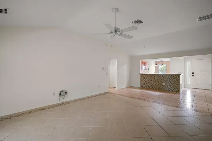 Living/Dining Room