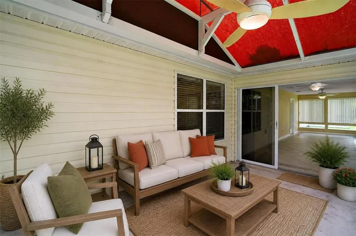 Lanai-Virtually Staged