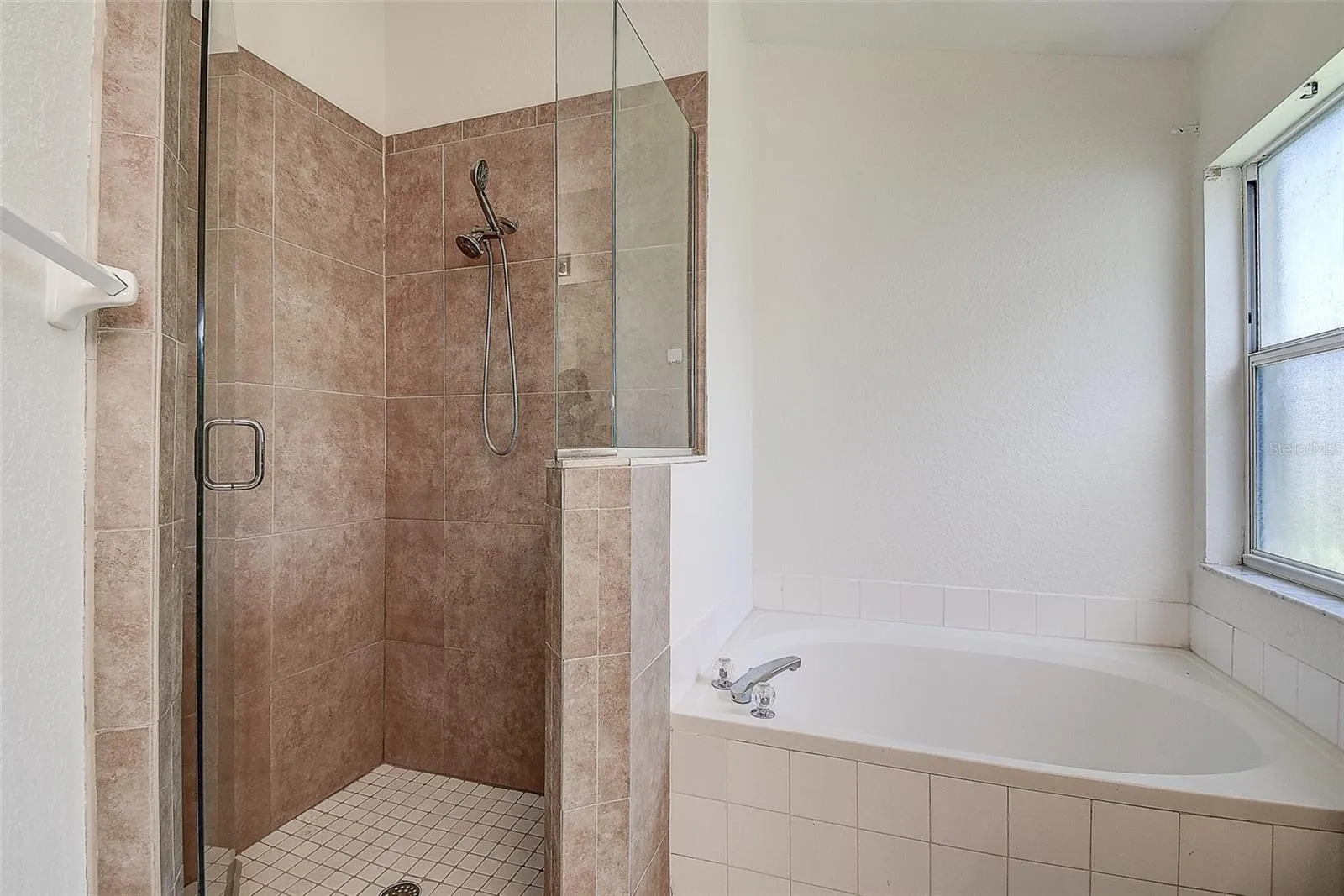 Ensuite Bathroom of Primary Bedroom