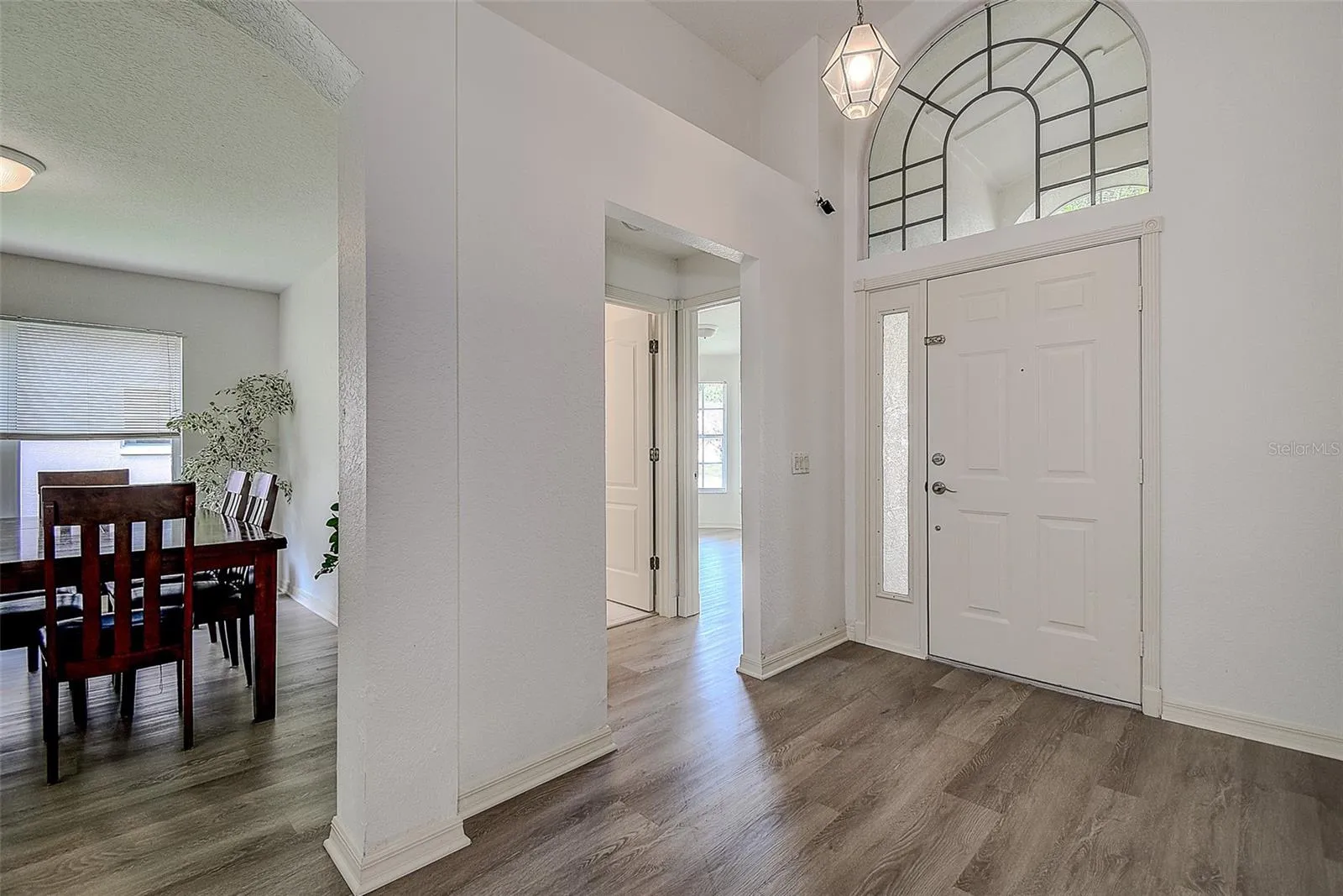 Front door/Foyer
