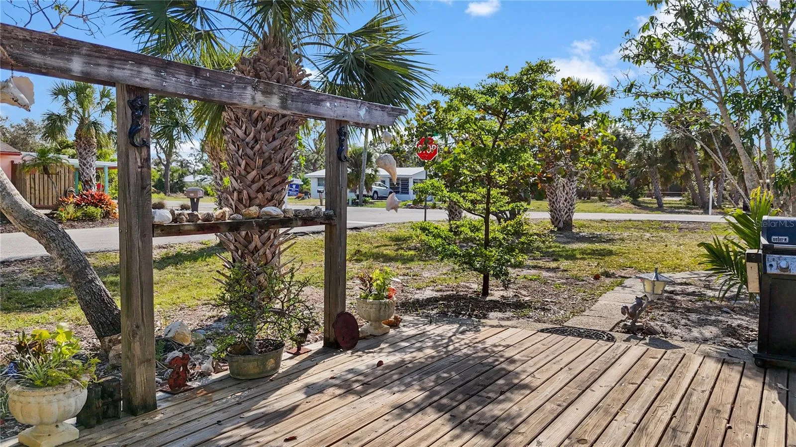Another view of the outside deck.