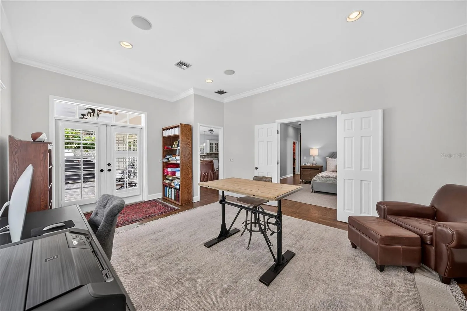 Bonus room/flex space/office/playroom