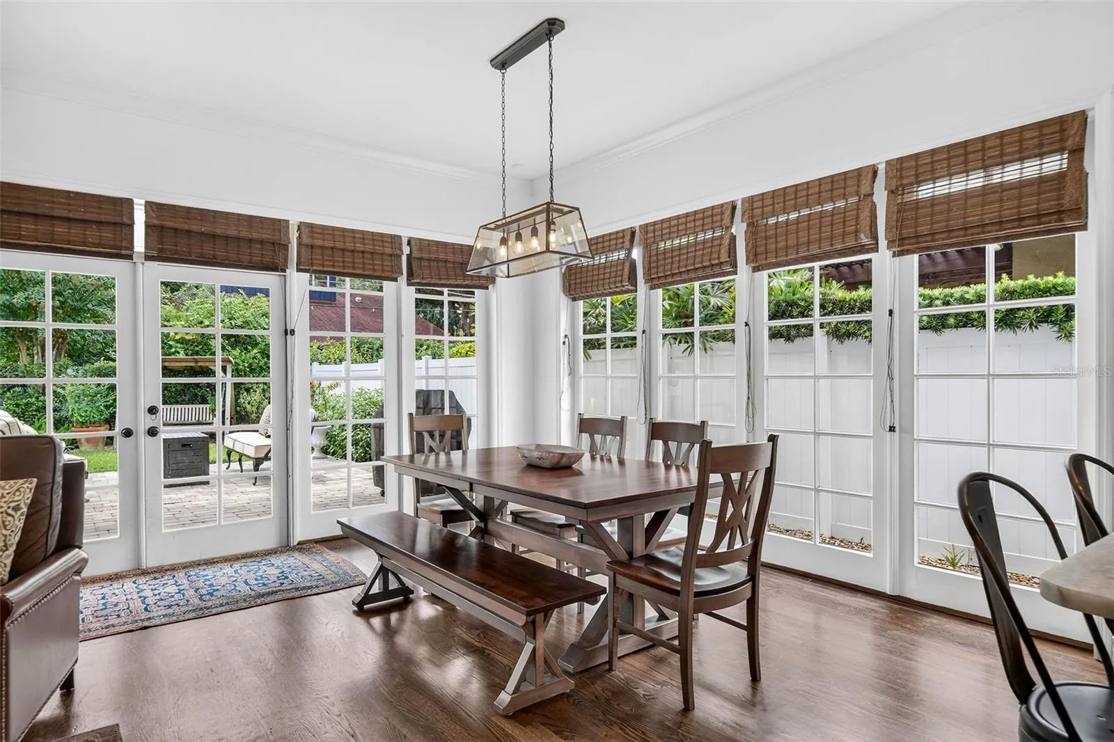 Kitchen table area