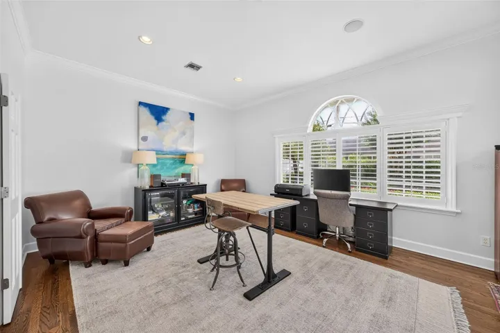 Bonus room/flex space/office/playroom