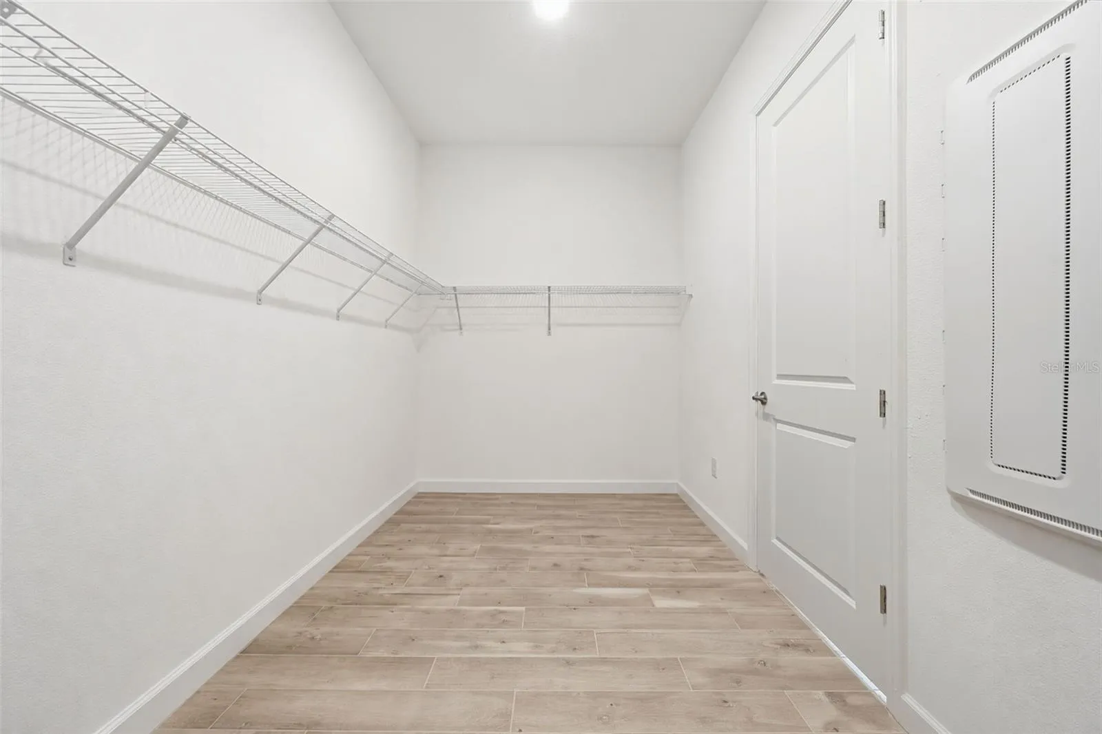 Primary Walkin Closet