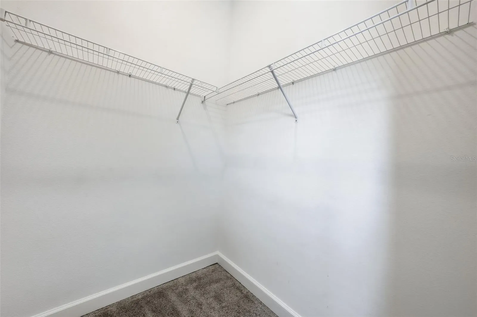 3rd Bedroom Walkin Closet