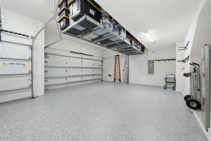 3 Car Garage