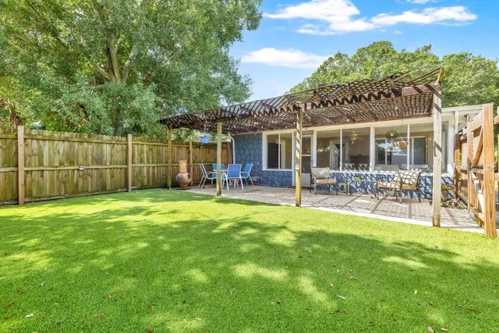 Family and friends will love this space