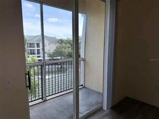 Enclosed/screened in Lanai