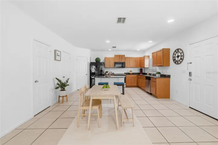 Kitchen &amp; Dinning