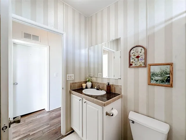 Bathroom #2
