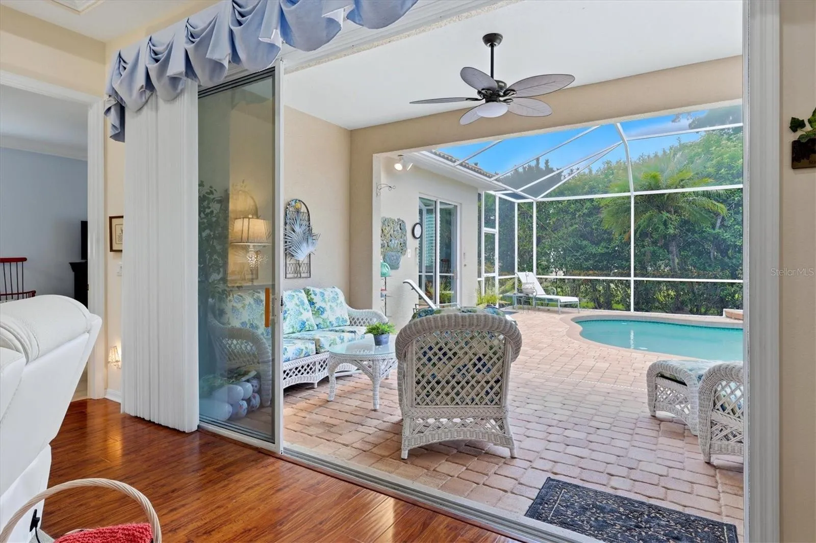 Pocket Slider Entry to Pool Lanai