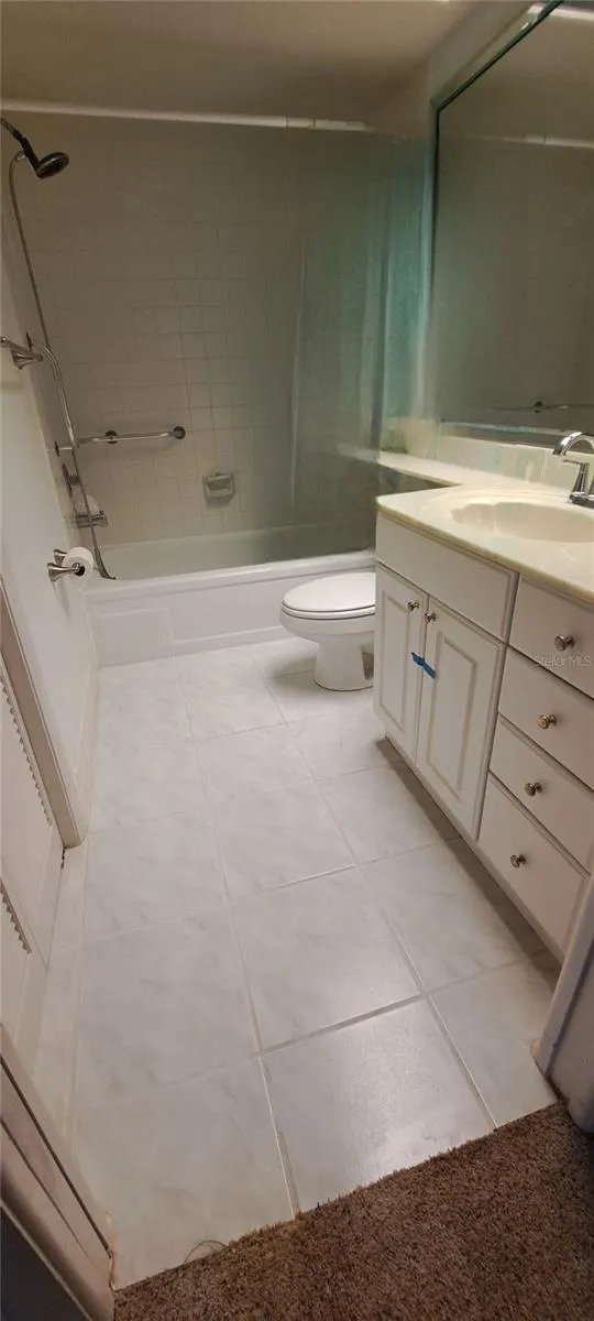 Your own private suite in both bedrooms