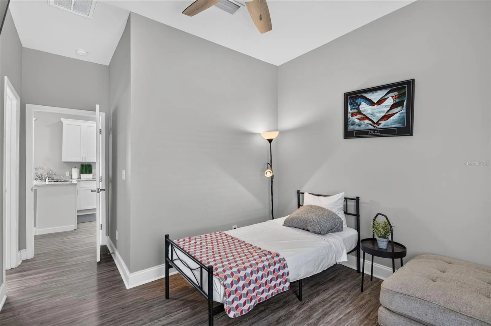 ROOM 2
