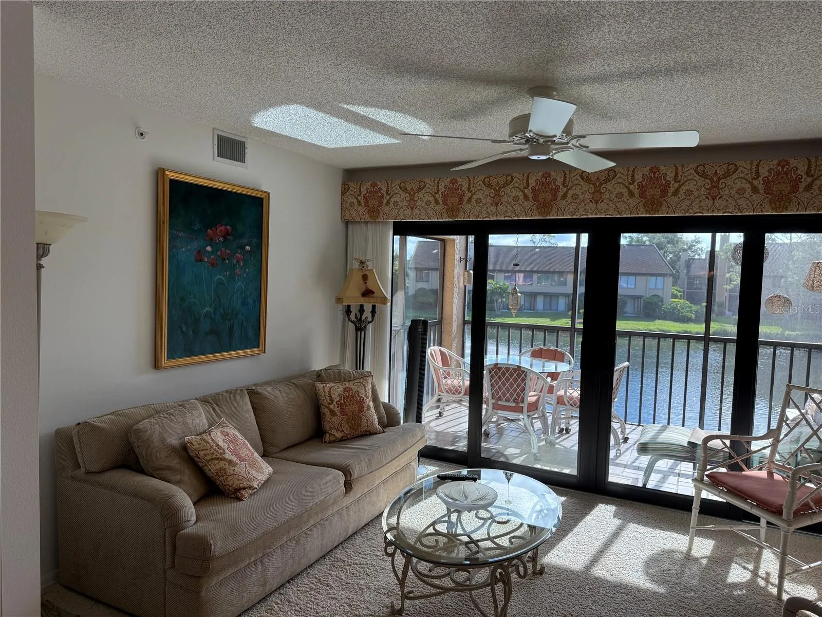 den w/lanai view