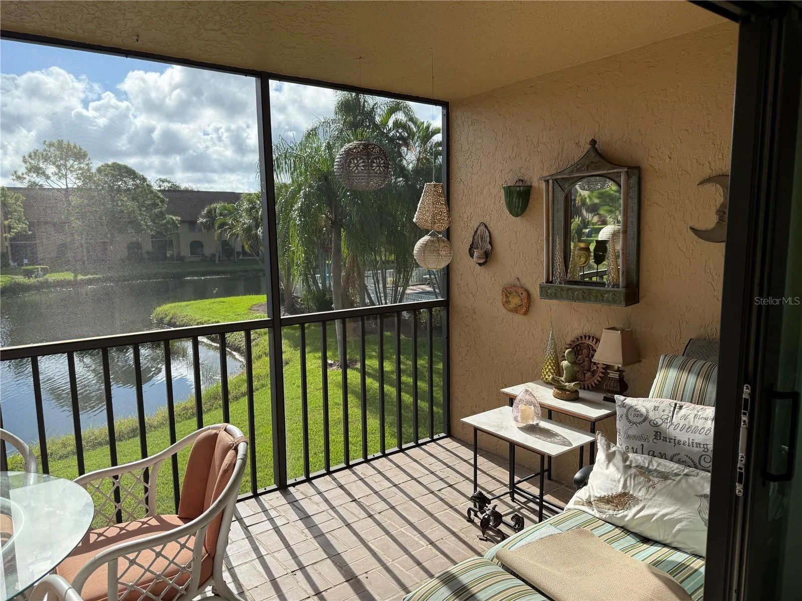 screened lanai