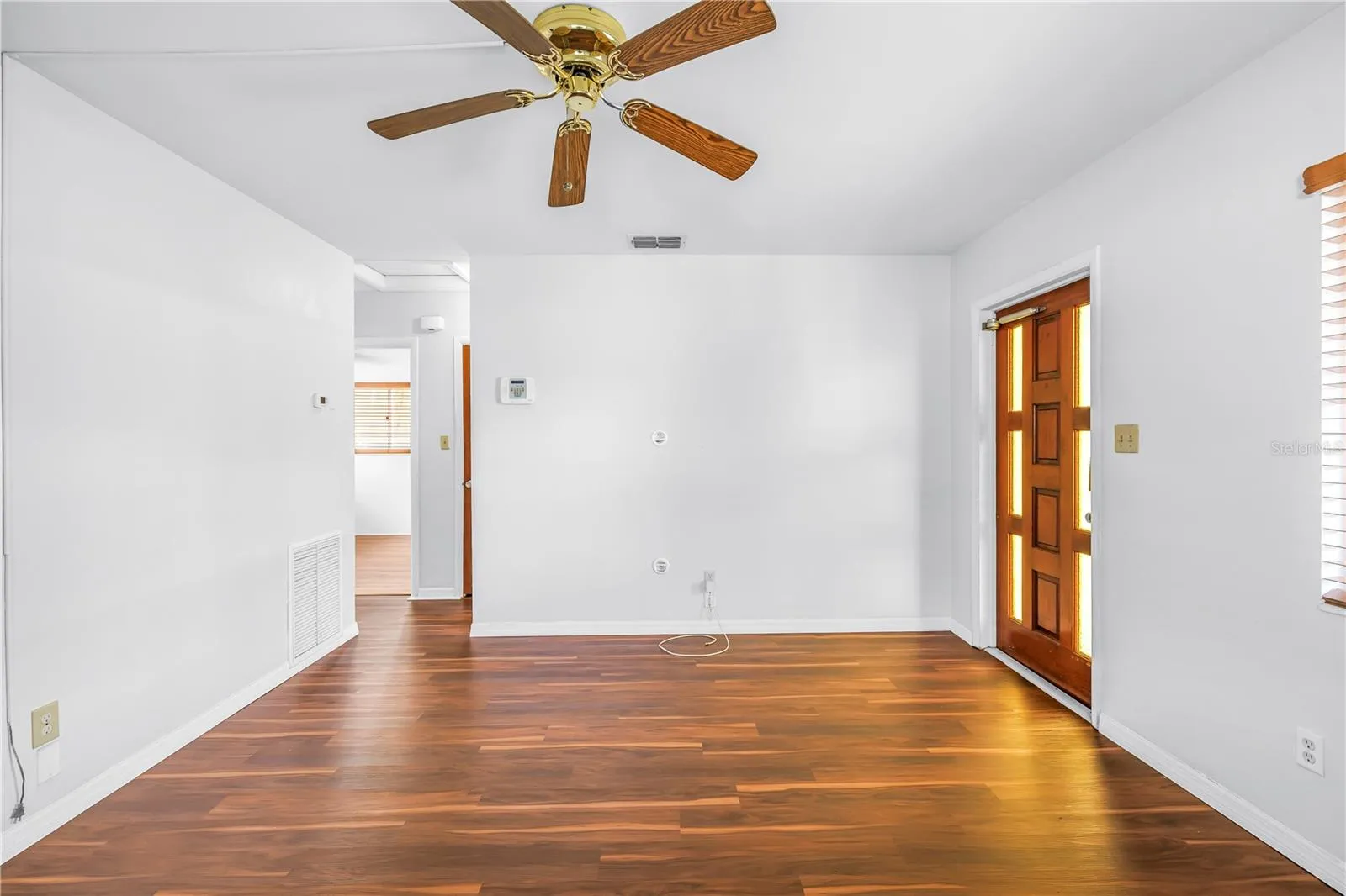 Living Room empty