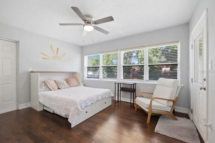 3 bedroom, office, craft  or playroom