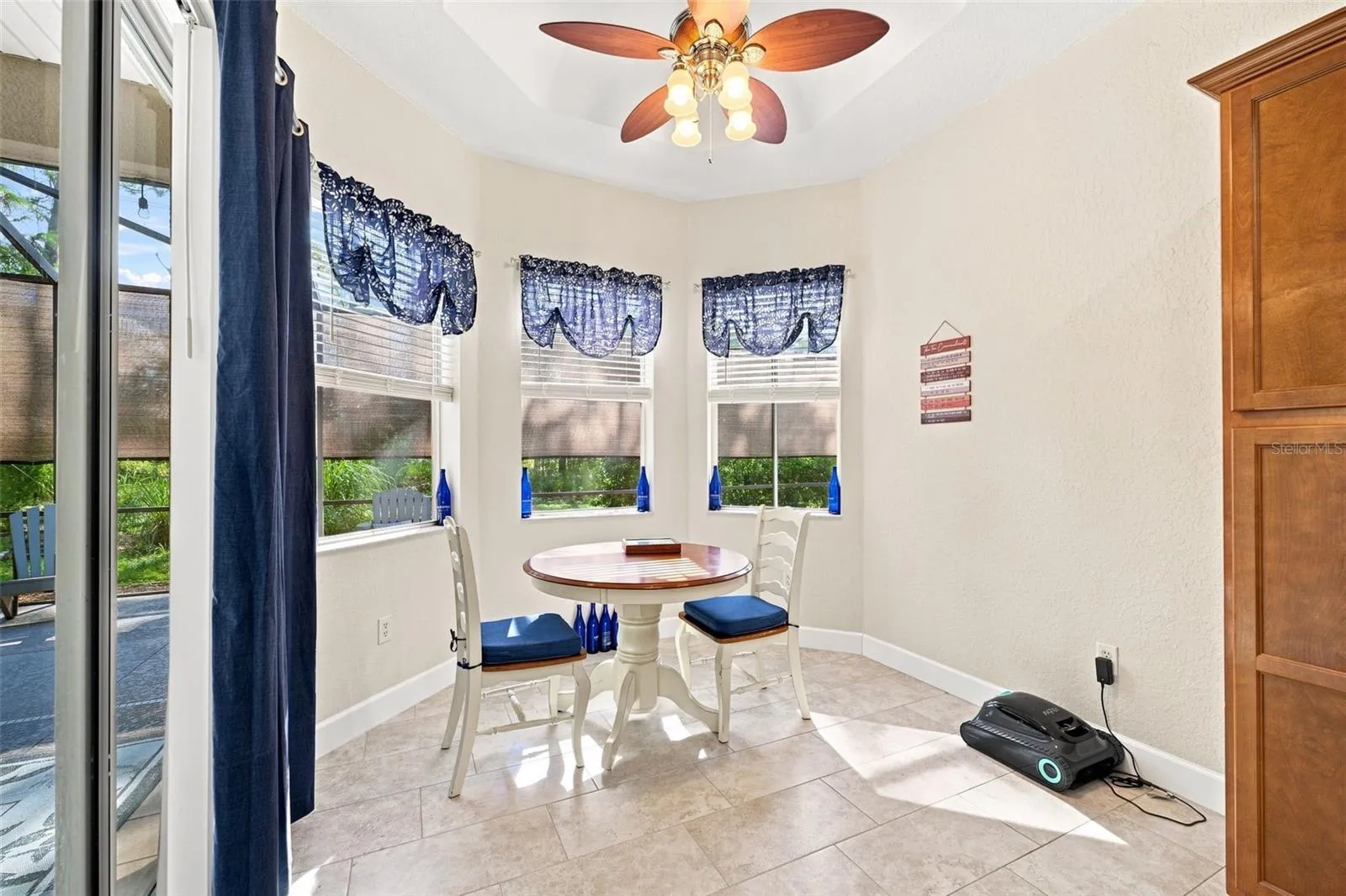 Breakfast Nook