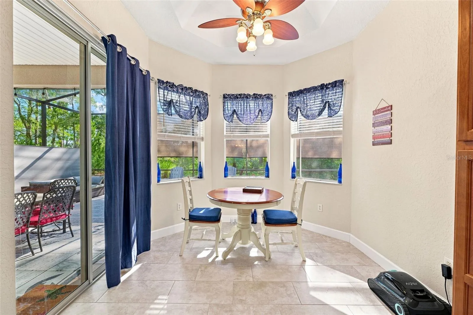 Breakfast Nook