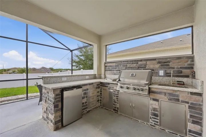 Outdoor kitchen