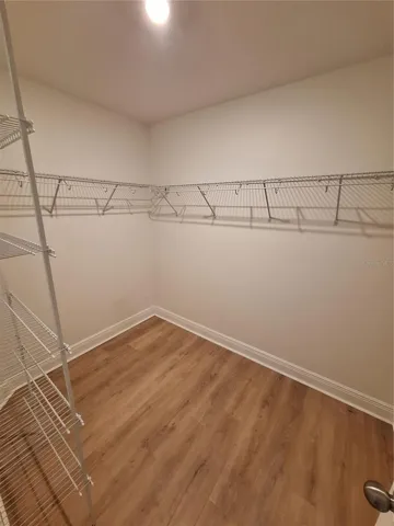 MASTER WALK IN CLOSET
