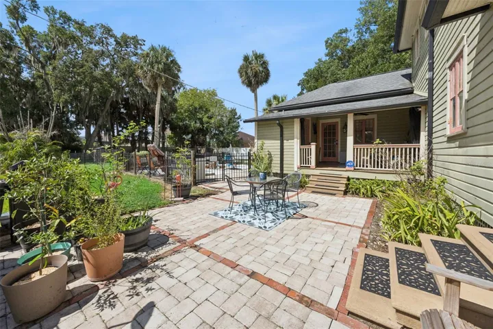 The courtyard connects the home's outdoor living areas while providing plenty of room for dining, gardening and entertaining.