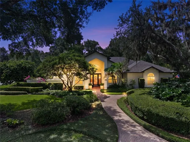 Stunning curb appeal
