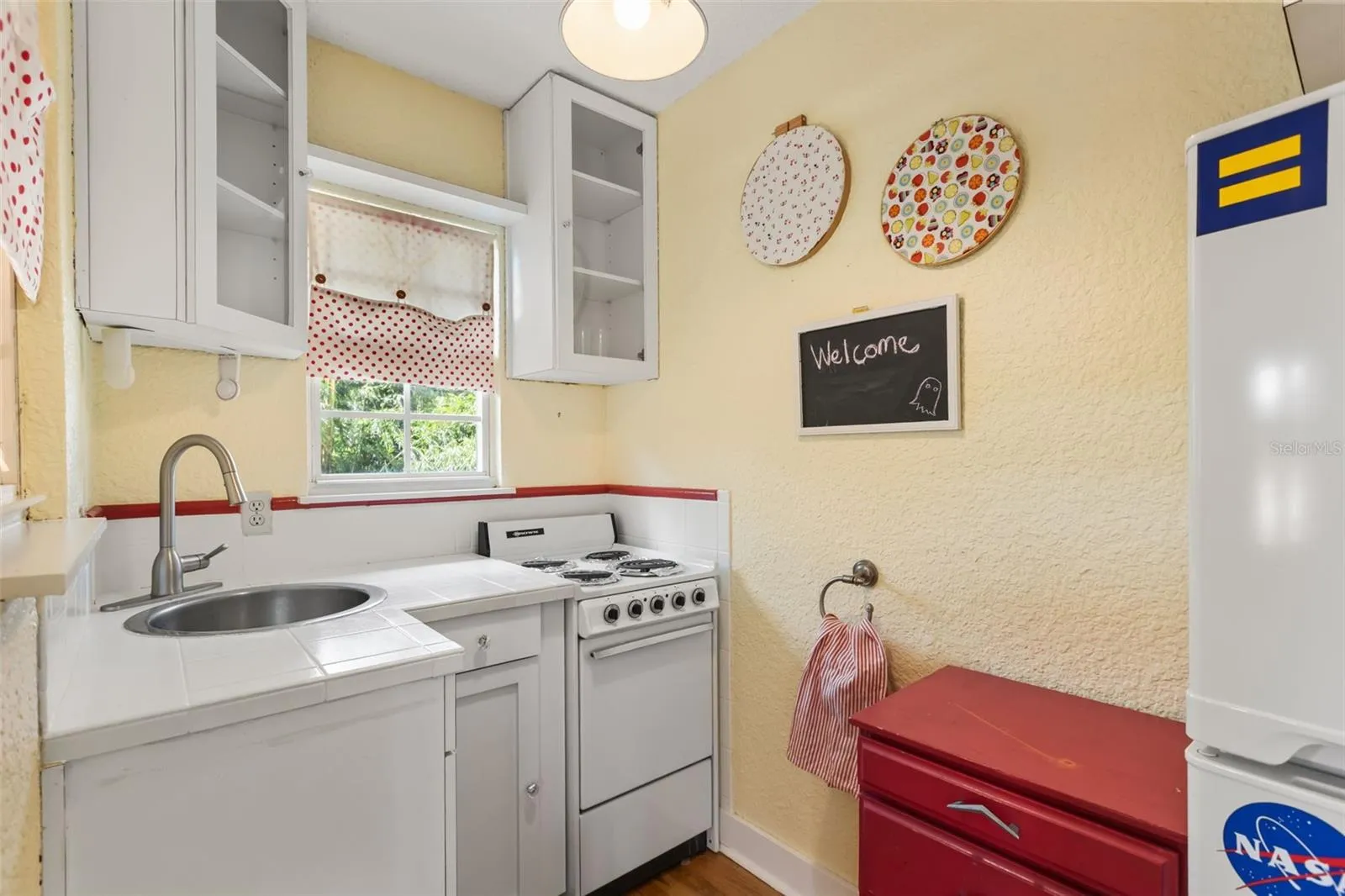 Guest house kitchen
