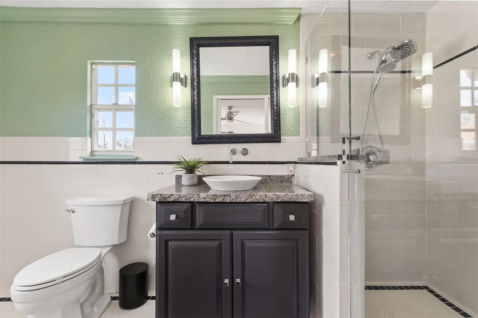 Ensuite bathroom in secondary bedroom