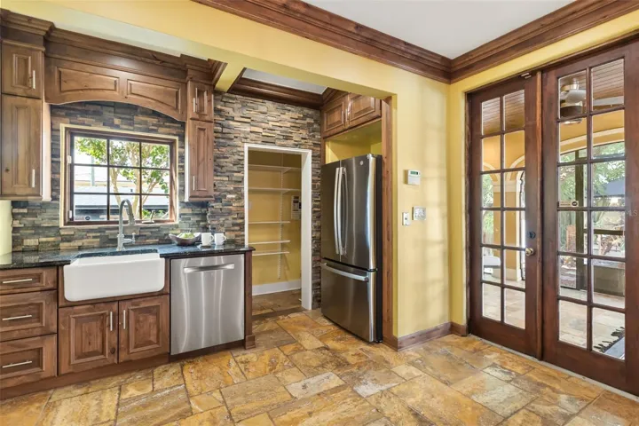 Kitchen with Viking Appliances