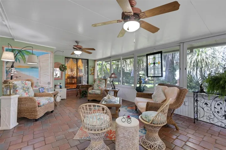 FLORIDA ROOM