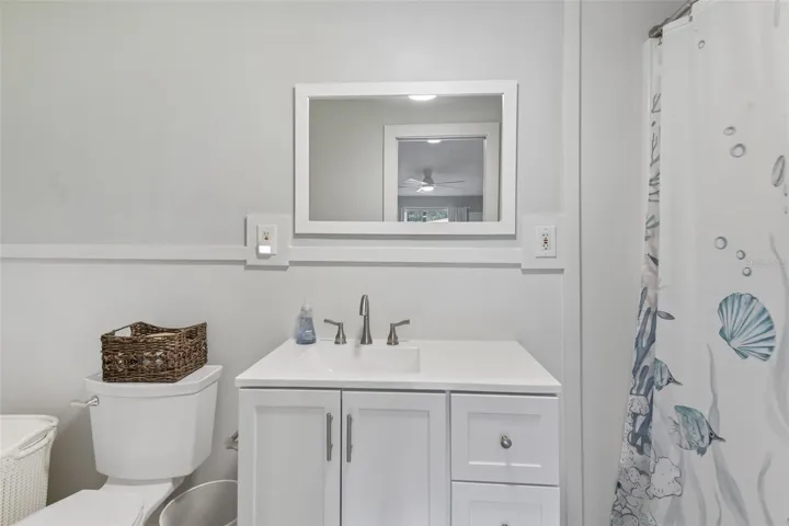 MIL suite bathroom